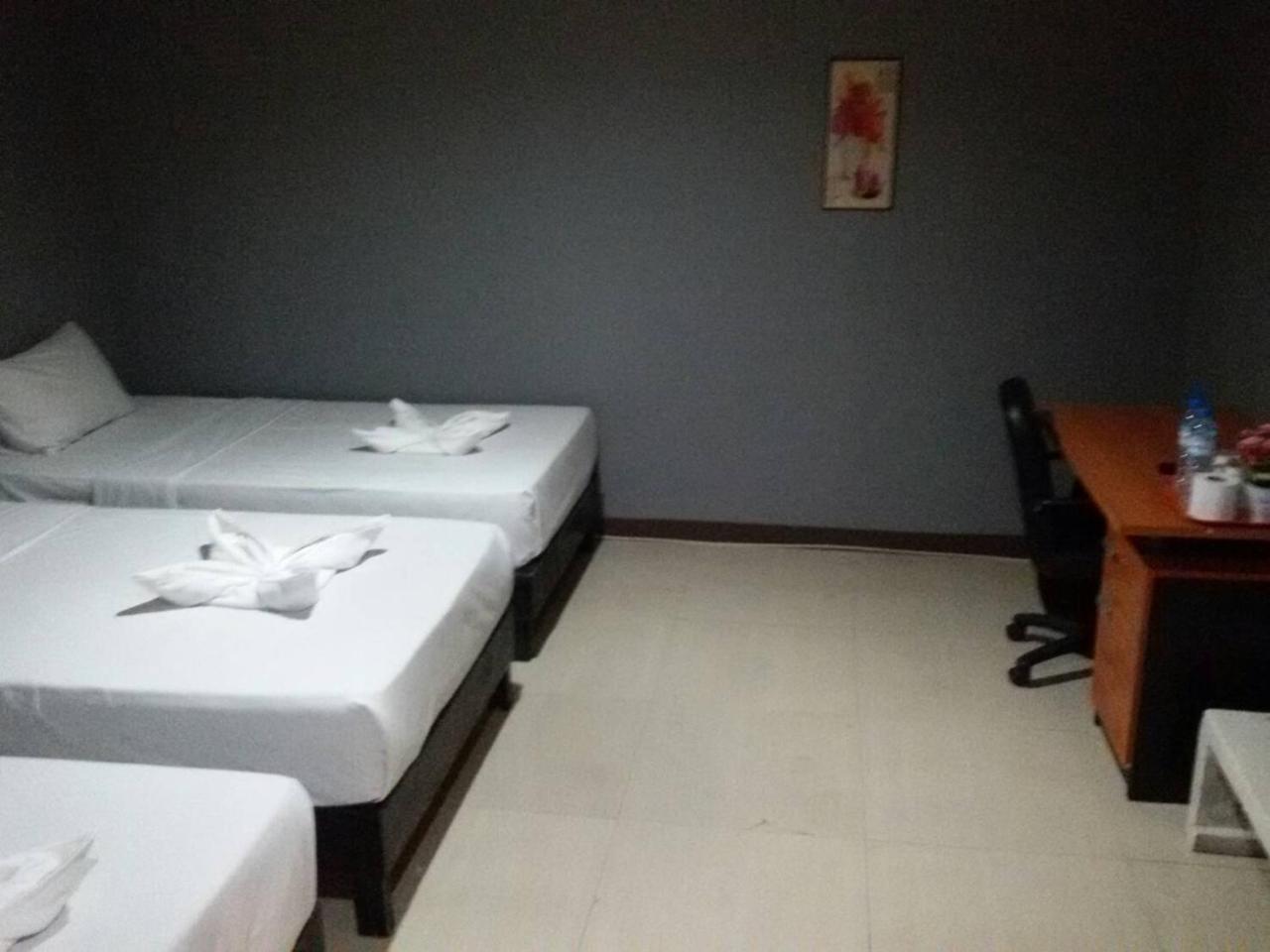 Uno Inn Bangkok Buitenkant foto